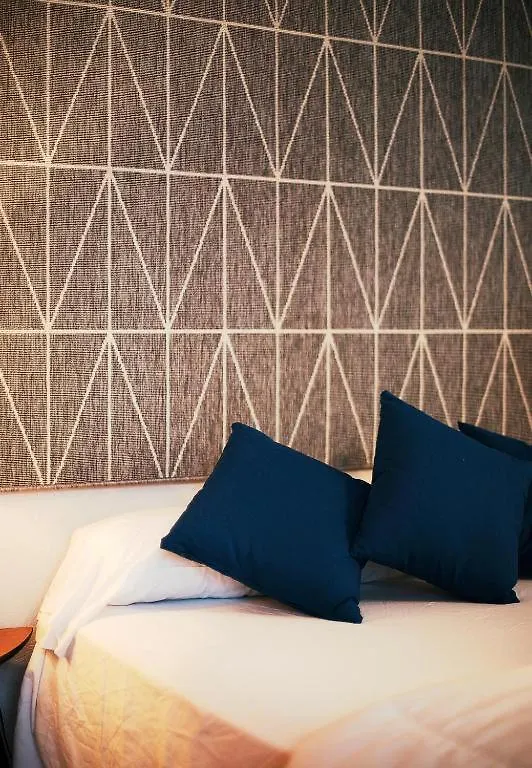 Apartment Style & Design Suite Seville